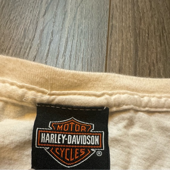 Harley-Davidson Women's M Wing Vibes Crew-Neck Short Sleeve Cotton Tee - White - Picture 5 of 9